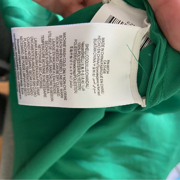 BCBG Malachite green satin shift dress - Picture 3 of 6